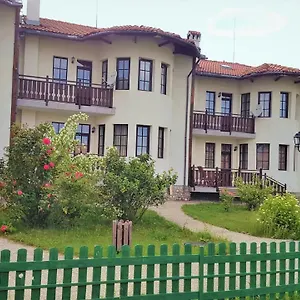 Pinerose Hotel